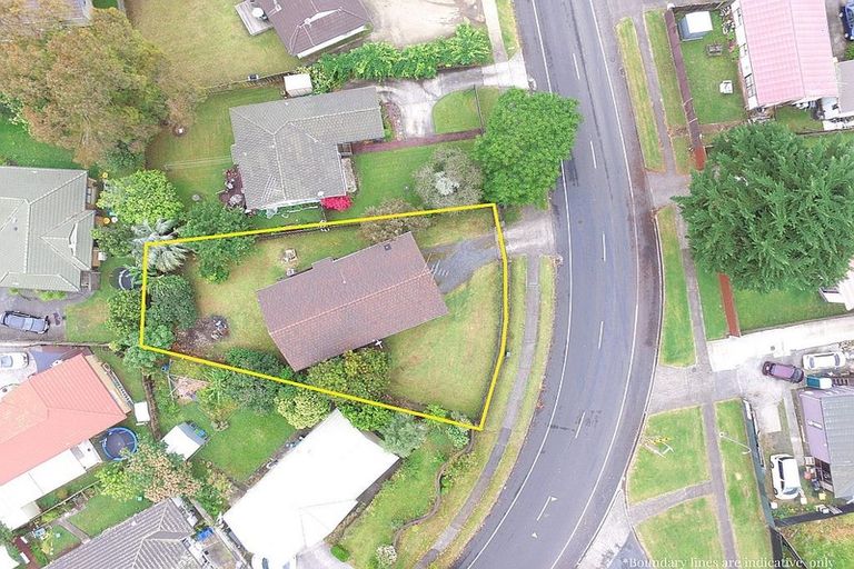 Photo of property in 16 Shifnal Drive, Randwick Park, Auckland, 2105