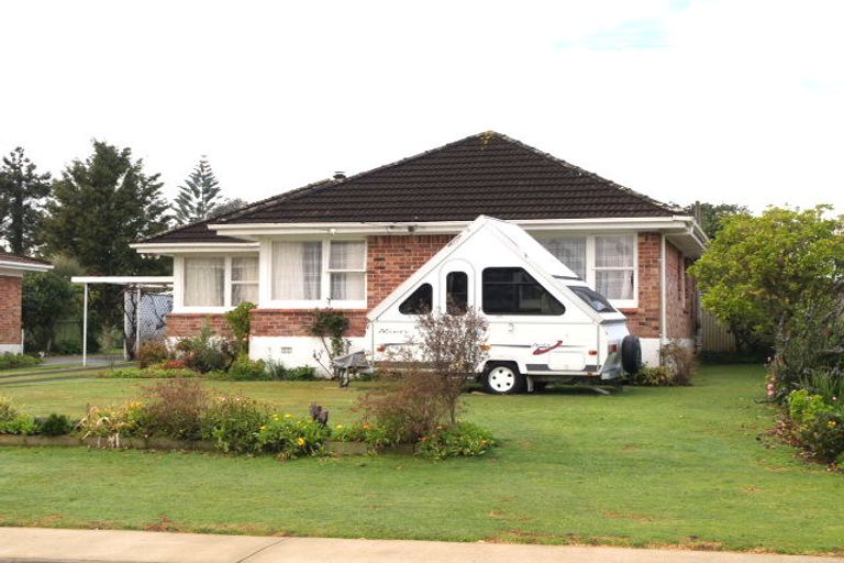 Photo of property in 60 Wedgwood Avenue, Mangere East, Auckland, 2024