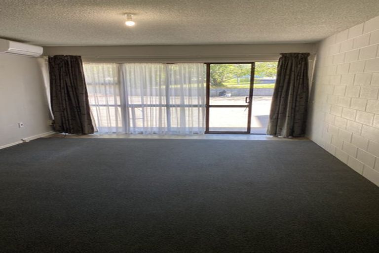 Photo of property in 2/12 Oakley Avenue, Claudelands, Hamilton, 3214