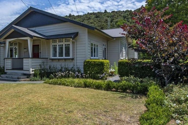 Photo of property in 8 School Lane, Regent, Whangarei, 0112