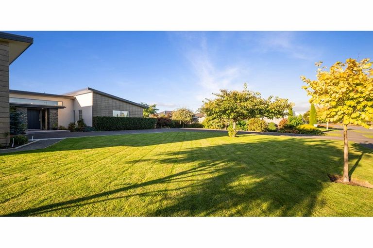 Photo of property in 24 Elizabeth Allen Drive, West Melton, 7618