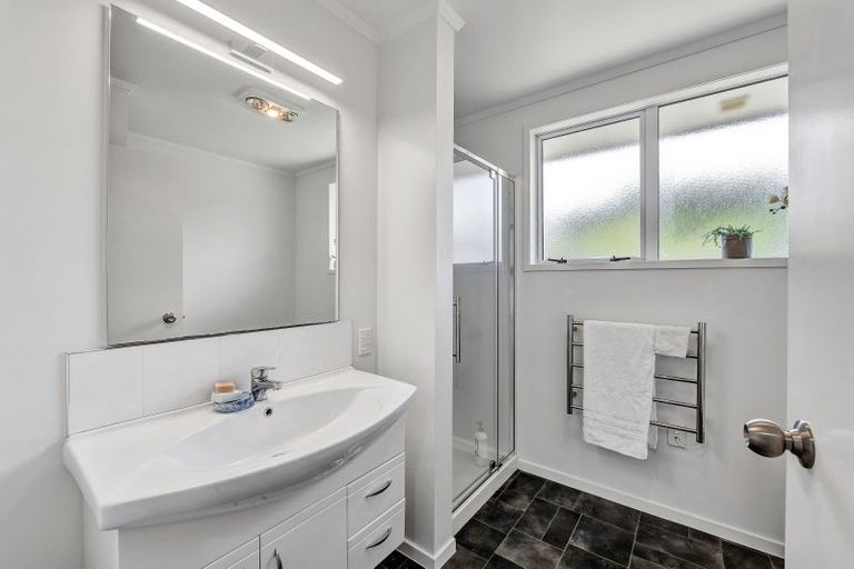 Photo of property in 6a Shaldon Crescent, Blagdon, New Plymouth, 4310