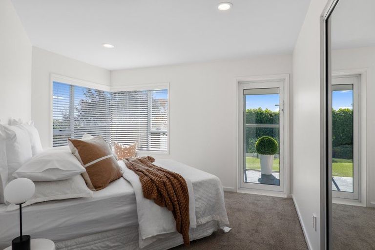 Photo of property in 2/79 Cannon Hill Crescent, Mount Pleasant, Christchurch, 8081