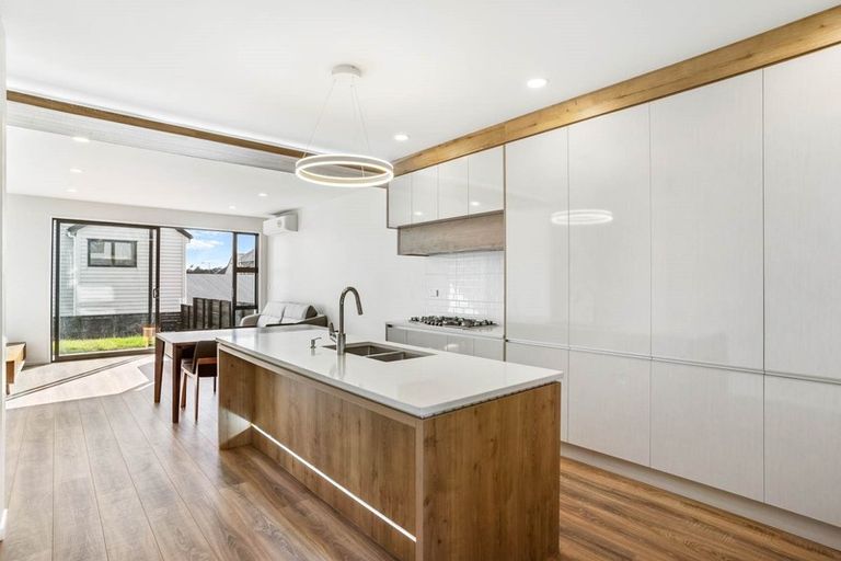 Photo of property in 34 Tihema Lane, Westgate, Auckland, 0614