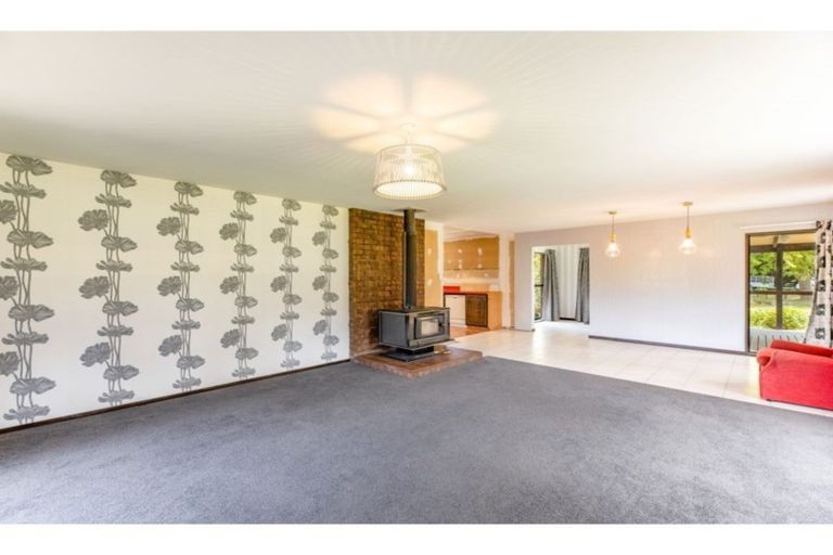 Photo of property in 56 Buckleys Road, Rangiora, 7400