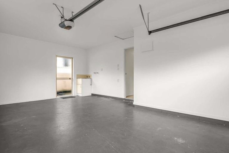 Photo of property in 37 Fourth Avenue, Tauranga, 3110