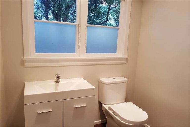 Photo of property in 138 Titirangi Road, New Lynn, Auckland, 0600