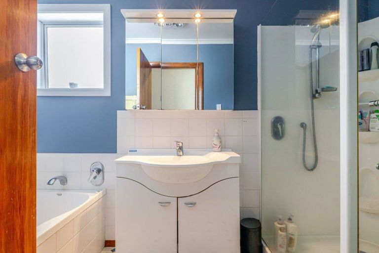 Photo of property in 73 College Street, Awapuni, Palmerston North, 4412