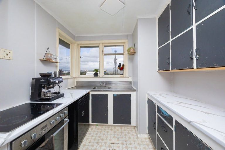 Photo of property in 44 Cambridge Street, Milson, Palmerston North, 4414