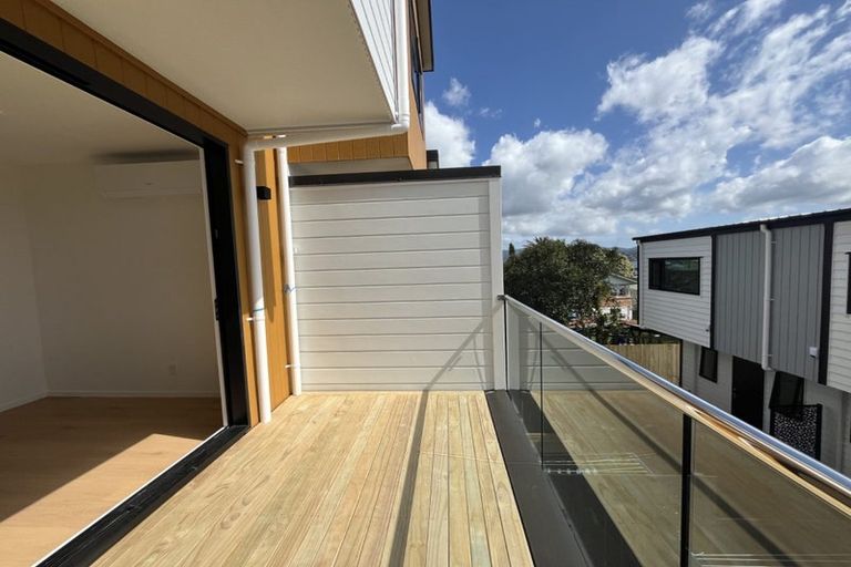 Photo of property in 7/28 Lavelle Road, Henderson, Auckland, 0612