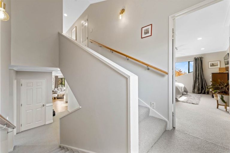 Photo of property in 33 Greenfield Drive, Western Heights, Hamilton, 3200