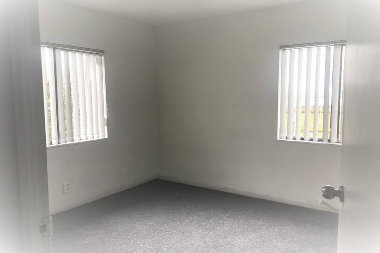 Photo of property in 65a Templeton Place, Clendon Park, Auckland, 2103