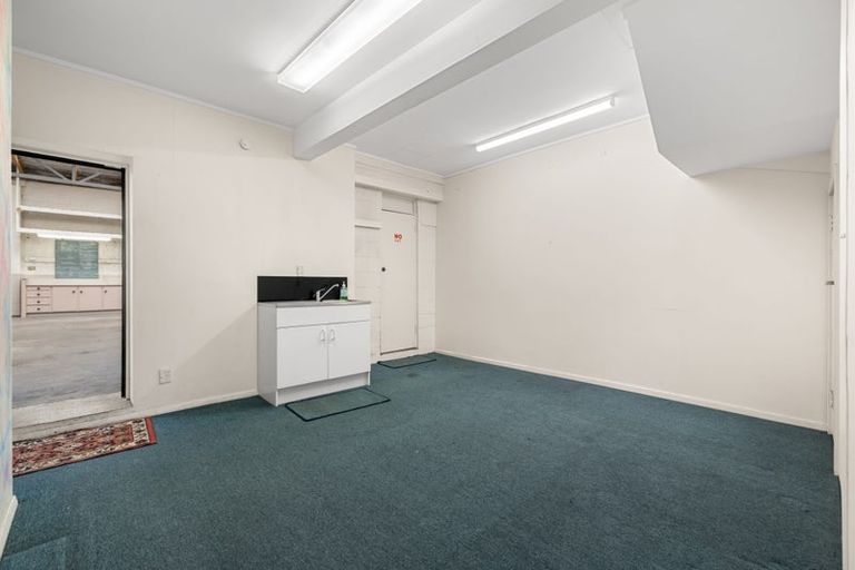 Photo of property in 13 Wigan Street, Te Aro, Wellington, 6011