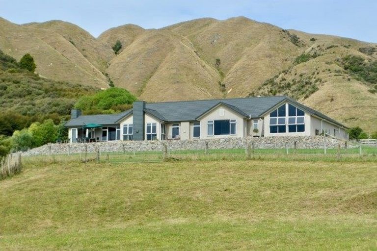Photo of property in 99 Mickell Road, Hautere, Otaki, 5582
