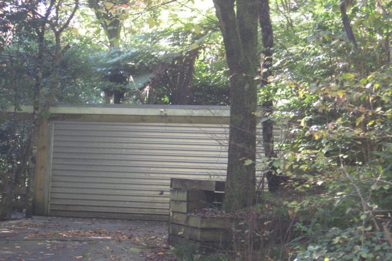 Photo of property in 153 Konini Road, Titirangi, Auckland, 0604