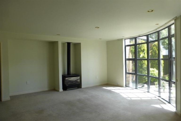 Photo of property in 382a Memorial Avenue, Burnside, Christchurch, 8053