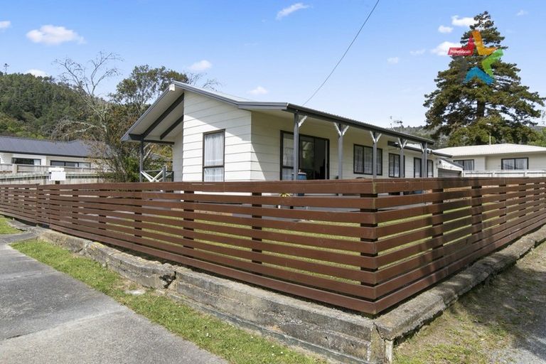 Photo of property in 16a Kairimu Street, Stokes Valley, Lower Hutt, 5019