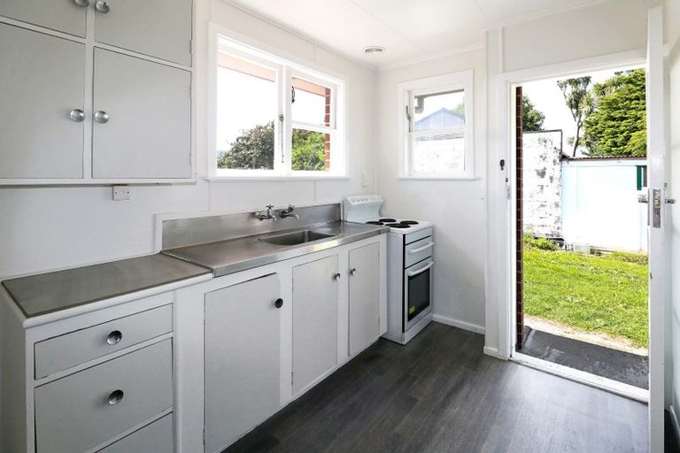 Photo of property in 1/548 Fergusson Drive, Trentham, Upper Hutt, 5018