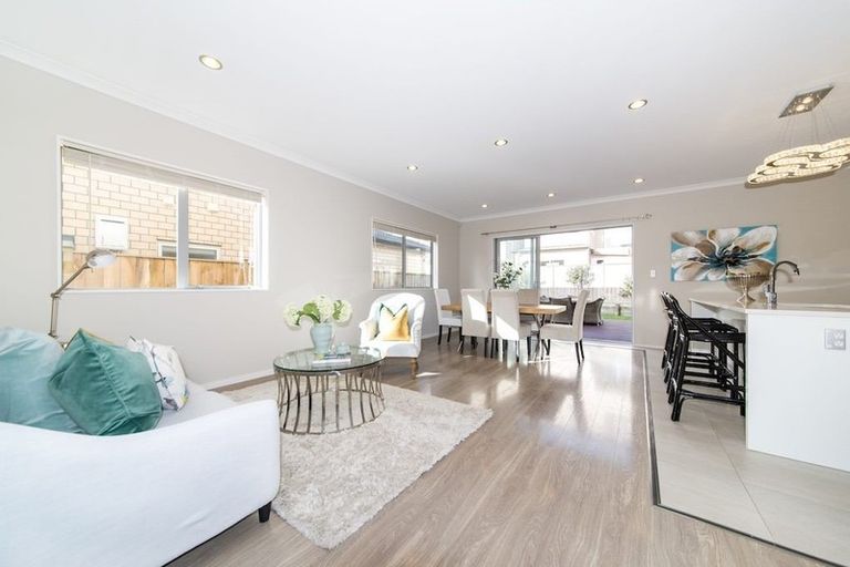 Photo of property in 10 Sunshine Lane, Flat Bush, Auckland, 2019