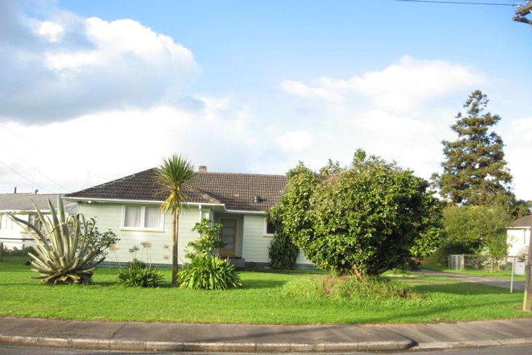 Photo of property in 14 Velvet Crescent, Otara, Auckland, 2023