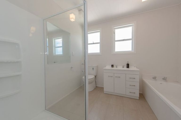 Photo of property in 26 Carrington Avenue, Hillcrest, Hamilton, 3216