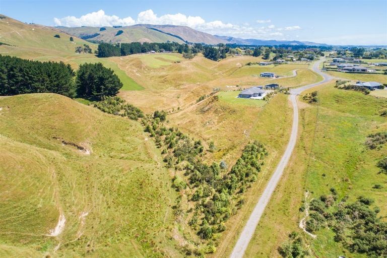 Photo of property in 52 Highland View Drive, Tokomaru, Palmerston North, 4474