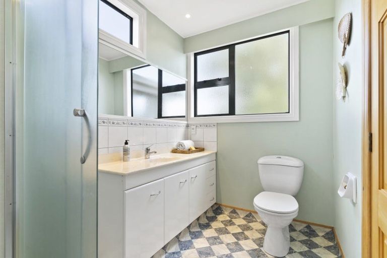 Photo of property in 2 Farley Avenue, Greytown, 5712