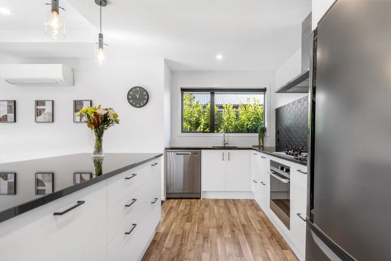 Photo of property in 5 Little Gem Road, Hornby, Christchurch, 8025