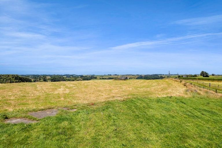 Photo of property in 36 Mokoia Road, Mokoia, Hawera, 4672