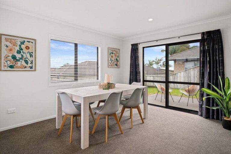 Photo of property in 30 Excelsa Place, Papamoa Beach, Papamoa, 3118