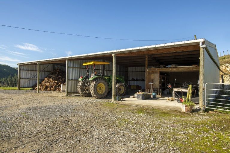 Photo of property in 4127 Tiniroto Road, Tiniroto, 4078