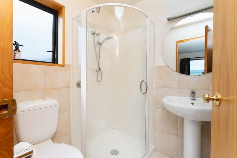 Photo of property in 14 Kingsgate Lane, Waihola, Milton, 9073