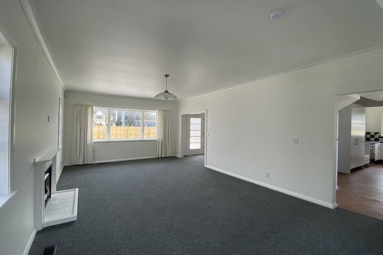 Photo of property in 24 Raroa Road, Hutt Central, Lower Hutt, 5010