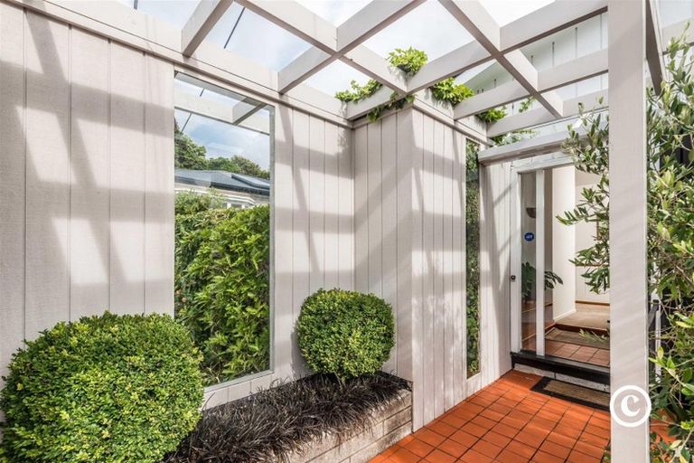 Photo of property in 32a Izard Road, Khandallah, Wellington, 6035