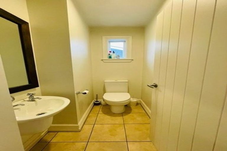 Photo of property in 82 Westholme Street, Strowan, Christchurch, 8052