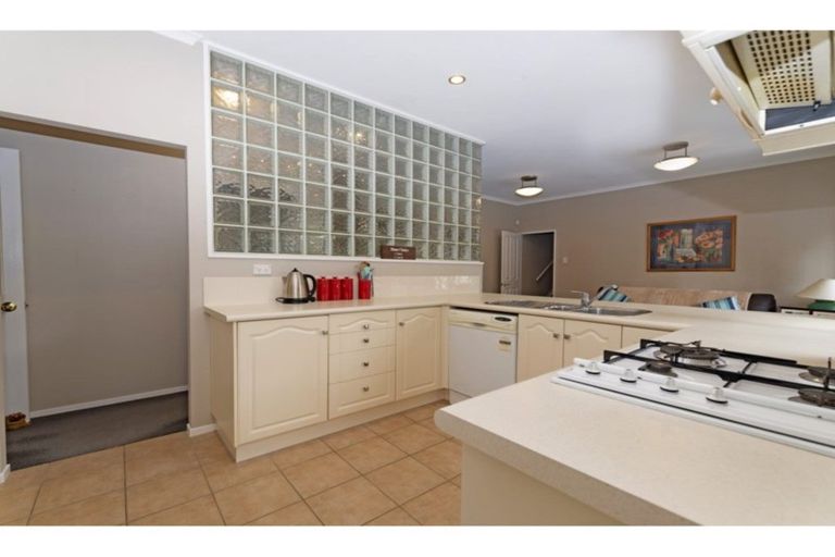 Photo of property in 5 Hoya Court, Henderson, Auckland, 0610