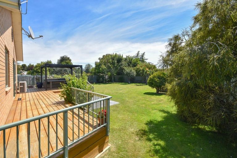 Photo of property in 8 Sandown Street, Waihola, Milton, 9073
