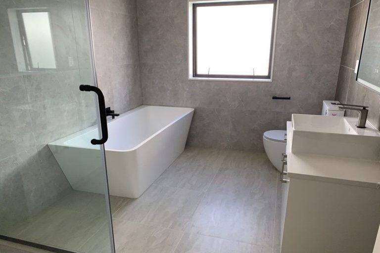 Photo of property in 56b Jandell Crescent, Bucklands Beach, Auckland, 2014