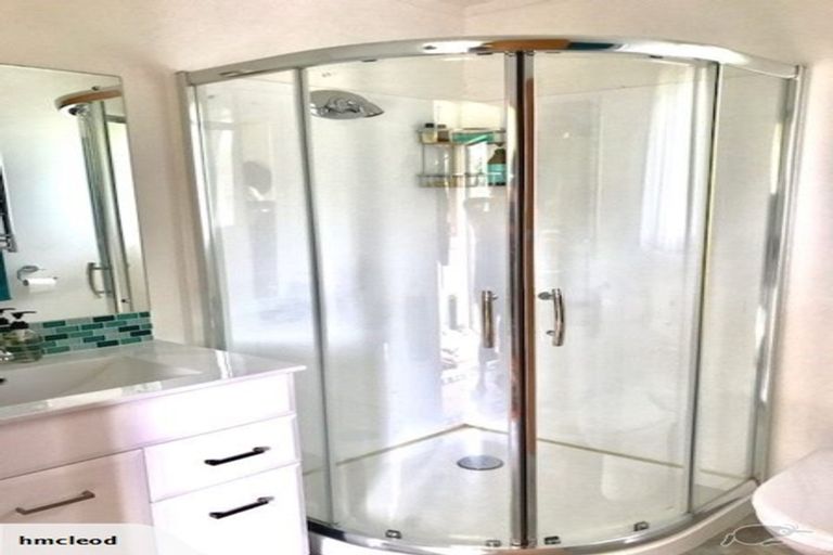 Photo of property in 5 Long Beach Road, Russell, 0202