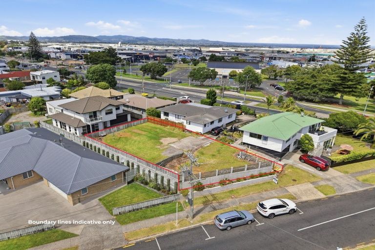 Photo of property in 2 Clyde Street, Mount Maunganui, 3116