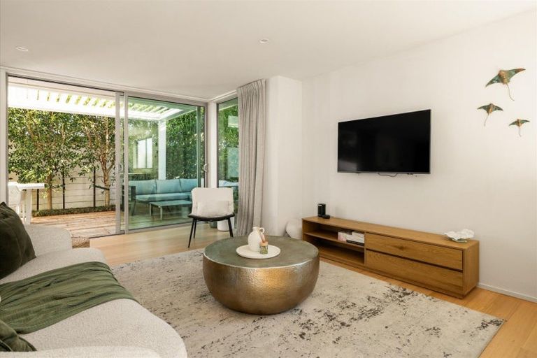 Photo of property in 249 Dickson Road, Papamoa Beach, Papamoa, 3118