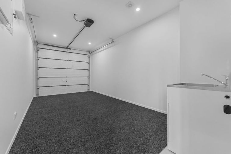 Photo of property in 193d Mahia Road, Wattle Downs, Auckland, 2103