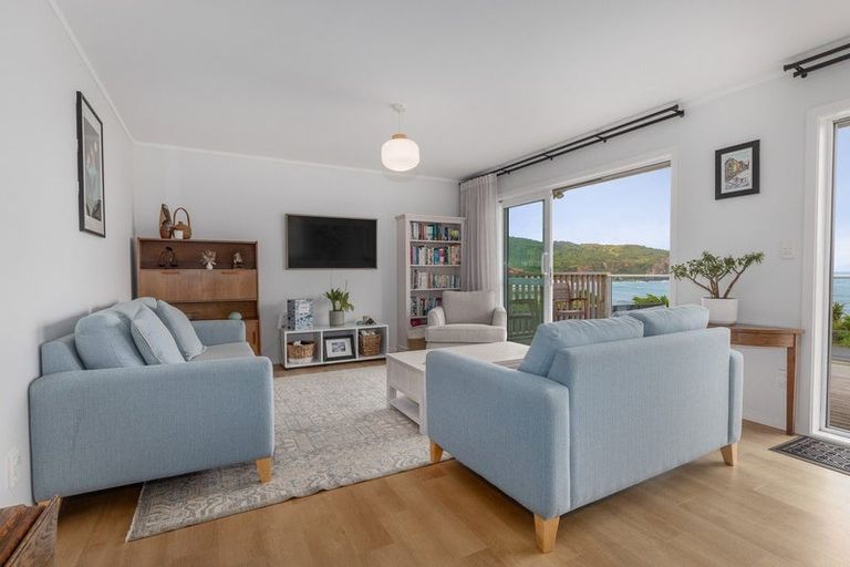 Photo of property in 6a Beach Road, Titahi Bay, Porirua, 5022