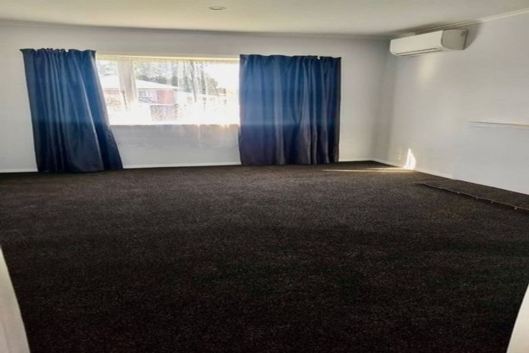 Photo of property in 1/76 Sutton Crescent, Papakura, 2110