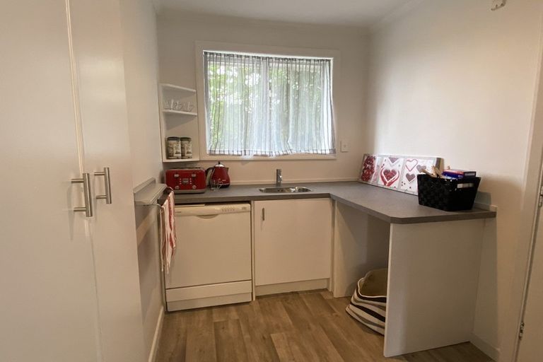 Photo of property in 35 Wilton Crescent, Bishopdale, Christchurch, 8053