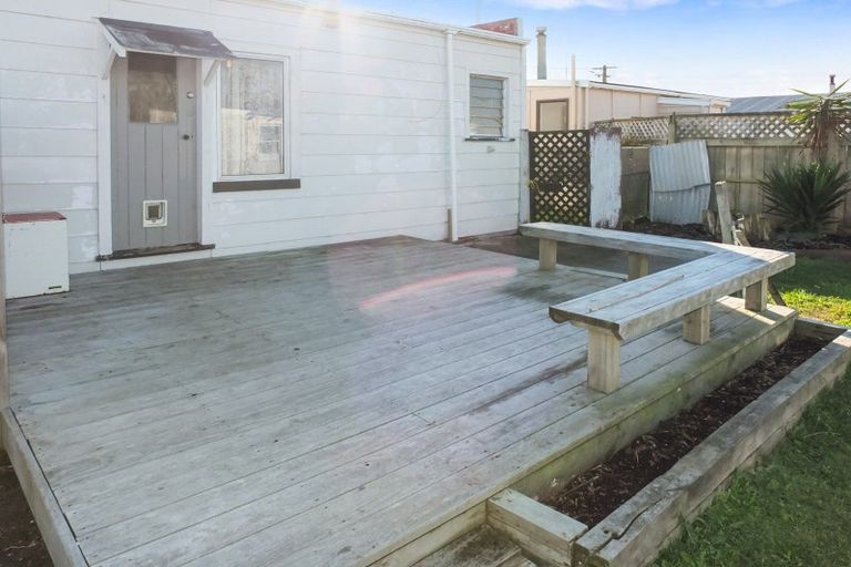 Photo of property in 11 Thomas Place, Foxton Beach, Foxton, 4815