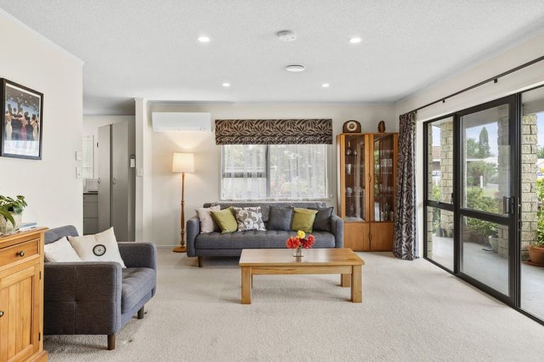 Photo of property in 12 Conrad Place, Leamington, Cambridge, 3432