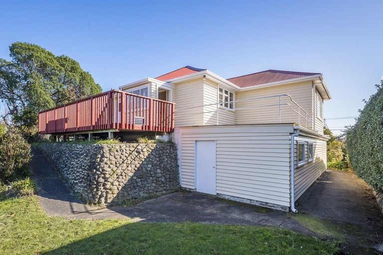 Photo of property in 14 Francis Road, Paraparaumu Beach, Paraparaumu, 5032