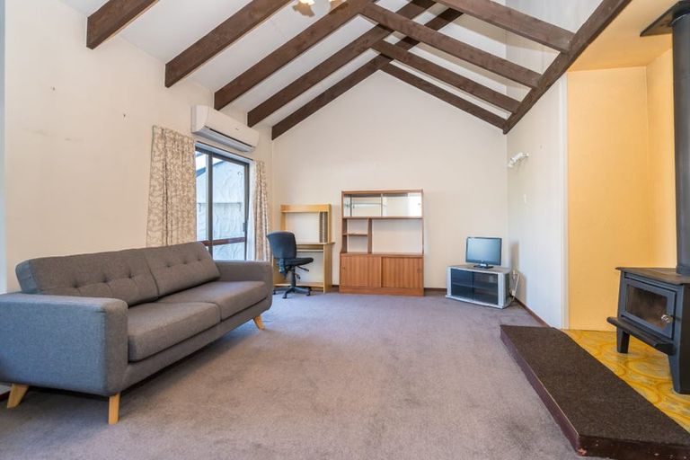 Photo of property in 9a Kirkland Street, Green Island, Dunedin, 9018