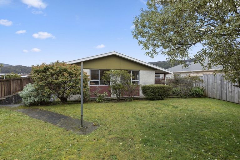 Photo of property in 33b Belgrave Street, Wainuiomata, Lower Hutt, 5014